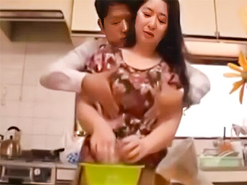 https://txxx.com/videos/8274262/milf-was-harassed-by-her-daughter-s-bf-in-kitchen-pt2-at-wemilfcam-com/?fr=8246170&rp=1/?promo=42123
