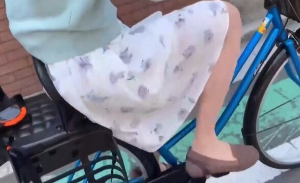 https://hotmovs.com/videos/11168859/beautiful-housewife-on-a-bicycle-secretly-seeking-for-love-2/?promo=42123
