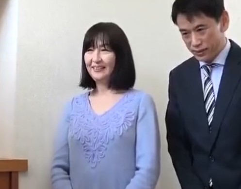 https://vjav.com/videos/389141/japanese-granny-fucks-ex-husband/?promo=42123